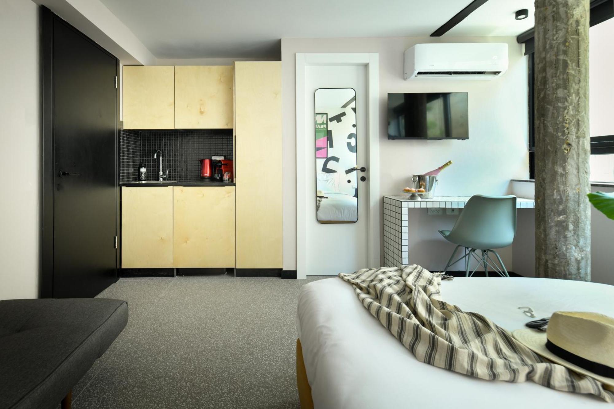 Pixel - By Loginn Tel-Avivian Hotels Room photo
